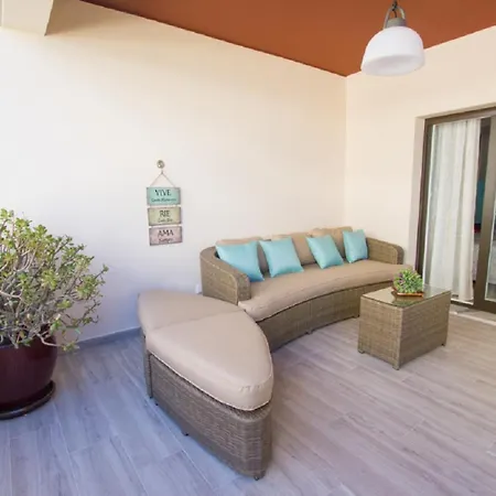 Apartment Luxury Sea View 200m & 10min Centre