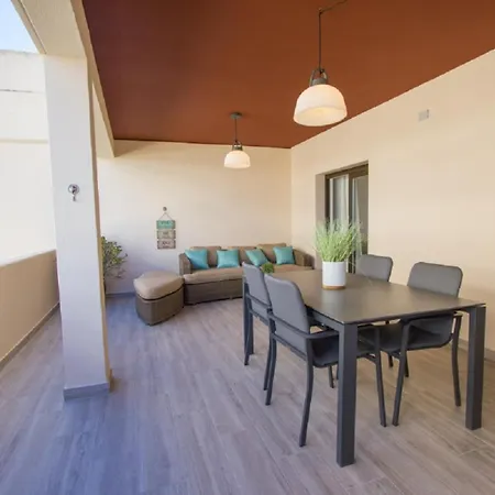 Luxury Sea View 200m & 10min Centre